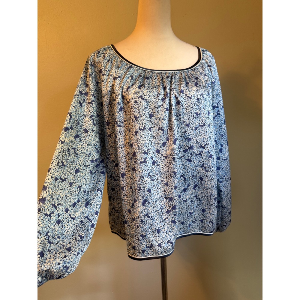 Tuckernuck Blue White Floral Hydrangea Long Sleeve Blouse Top Large boho dainty